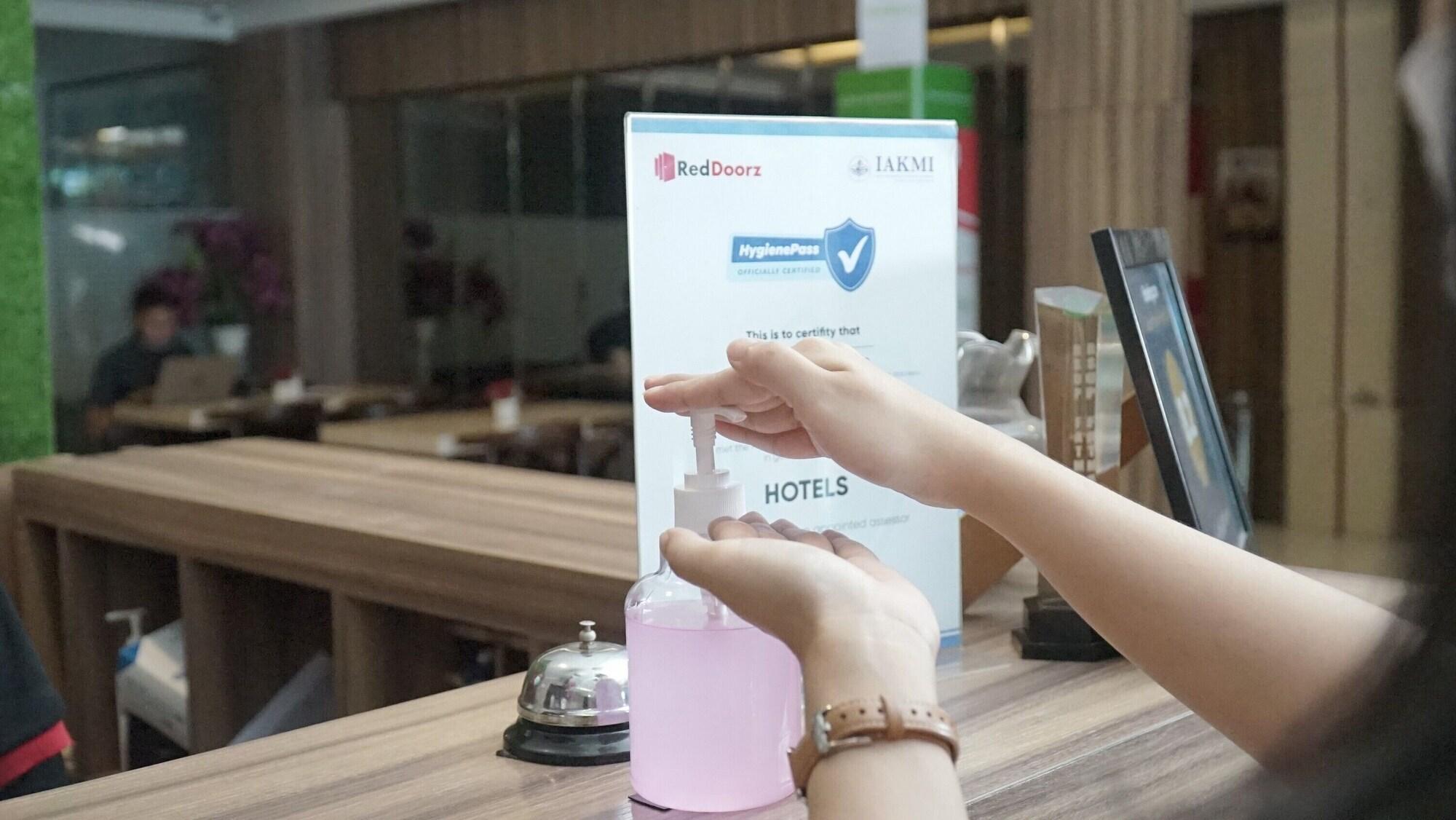 Reddoorz Plus @ Sawah Besar Jakarta Eksteriør bilde