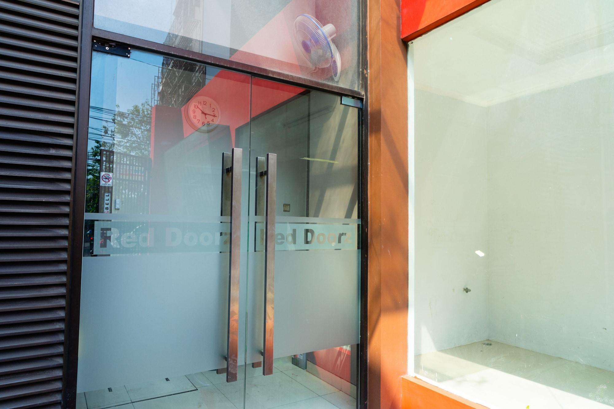Reddoorz Plus @ Sawah Besar Jakarta Eksteriør bilde